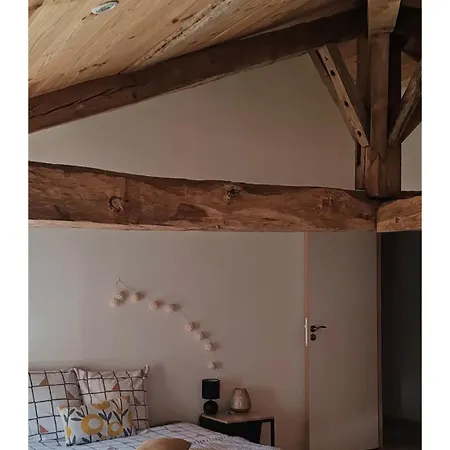 Aux Sources De Lesquire Villa *